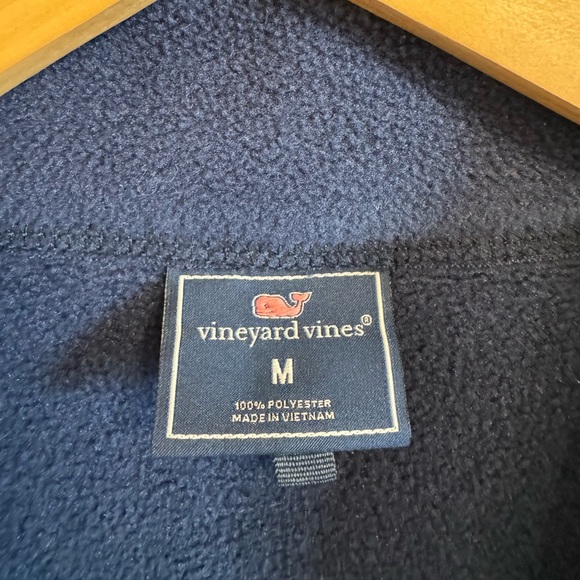 Vineyard Vines Men’s navy Medium Sweater Fleece Vest - Picture 3 of 15